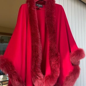 St John Arctic Fox Fur Cape, Red merino wool